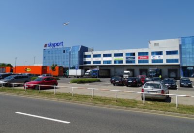 Ruzyně,_Laglerové_4,_Skyport_(05).jpg